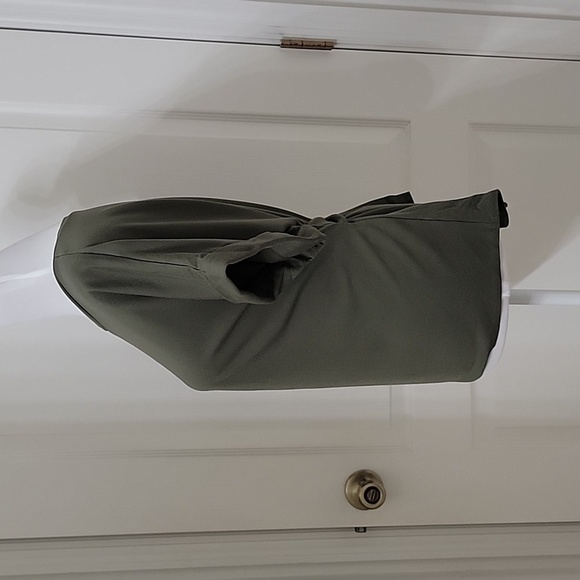 Express Size M Army Green Short Sleeve Shirt, Attached Sash Belt, Exc. Used Cond - Picture 2 of 10